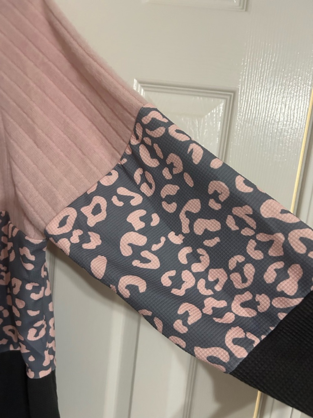 Pink and Gray Colorblock Leopard Print Button Shoulder Top - Picture 3 of 4